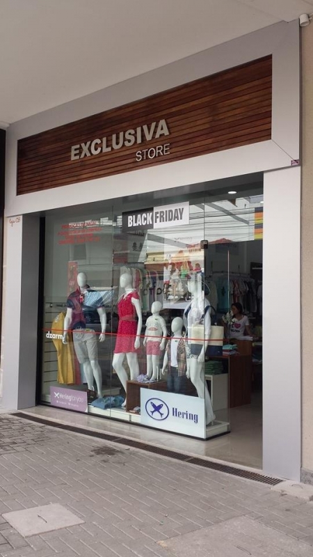 Fachada Loja Roupa Valor Piracicaba - Fachada Loja Acrílico