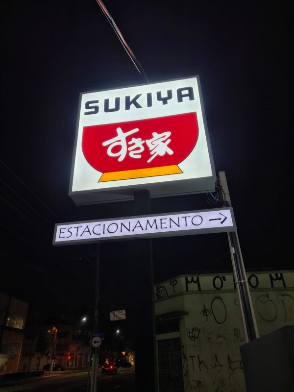 Letreiro para Fachada de Loja Preços Cardeal - Letreiro Iluminado Fachada