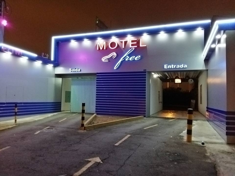 Orçamento para Fachada de Hotel Luminoso Bacaetava - Fachada de Hotel Rústico